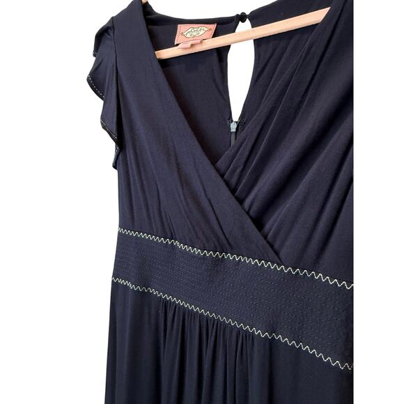 Phoebe Couture Solid Black Knee Length Dress Short Sleeve Ruffle Hem Size 4 - Picture 4 of 7